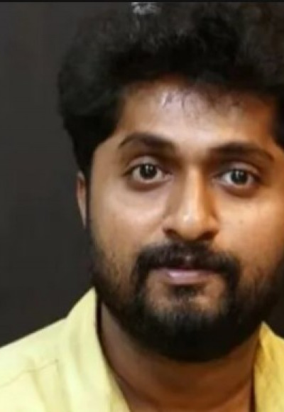 വലിയ സിനിമകള്‍ക്ക് മാത്രമേ ഇപ്പോള്‍ ആളുകളുള്ളൂ : ധ്യാന്‍ ശ്രീനിവാസന്‍