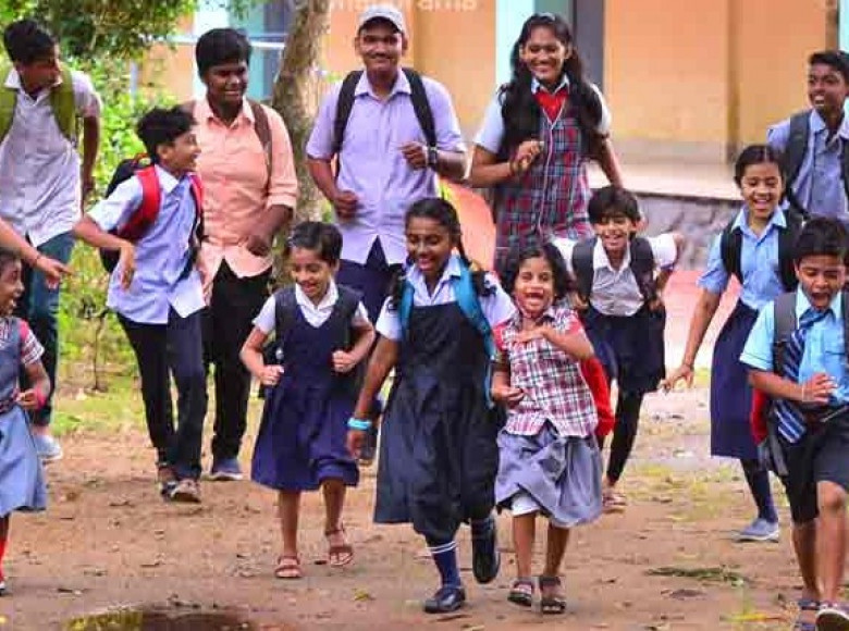 എല്ലാ വിദ്യാഭ്യാസ സ്ഥാപനങ്ങള്‍ക്കും ഒക്ടോബര്‍ മൂന്നിന് (തിങ്കൾ) അവധി