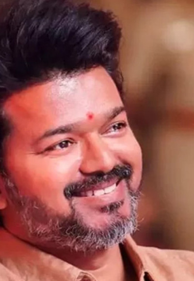 രാഹുലിന്റെ ജോഡോ യാത്രയുടെ മാതൃകയില്‍ കാല്‍നടയായെത്തി ജനങ്ങളെ കാണും ; പുതിയ രാഷ്ട്രീയ നീക്കവുമായി ദളപതി വിജയ്