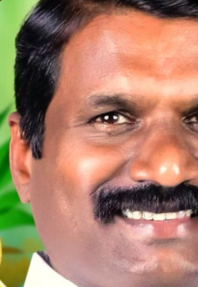 യുഡിഎഫ് തരംഗത്തിലും പായിപ്ര പഞ്ചായത്ത് പത്തൊമ്പതാം വാർഡിൽ ചെങ്കൊടി പാറിച് കെ.ഇ ഷിഹാബ്