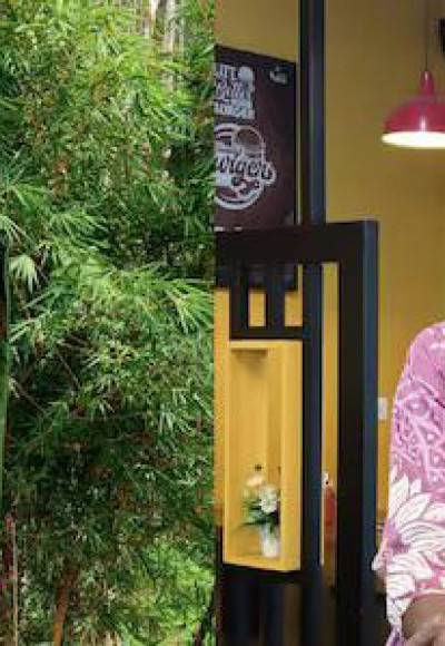 സുൽത്താൻ ബത്തേരിയിൽ ചരിത്രം കുറിക്കാൻ പ്രകൃതി എൻ.വി; എൽ.ഡി.എഫ് - എ.എ.പി ധാരണയ്ക്ക് സാധ്യതയേറുന്നു, ചരിത്രമുഹൂർത്തത്തിനായി പണിയ സമുദായത്തിന്റെ സമ്മർദ്ദം.