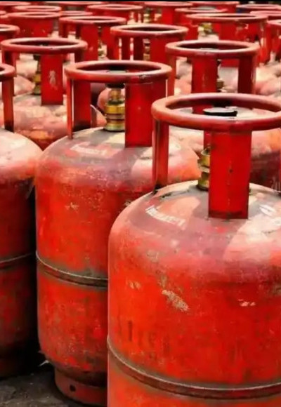 പാചകവാതക ബുക്കിങ്ങിന് നിയന്ത്രണം ; സിലിണ്ടര്‍ ബുക്ക് ചെയ്യാന്‍ 21 ദിവസത്തെ ഇടവേള