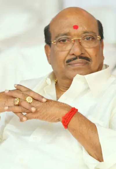 വെള്ളാപ്പള്ളിയെ എസ്‌എൻഡിപി ജന. സെക്രട്ടറി സ്ഥാനത്ത് നിന്ന് നീക്കി