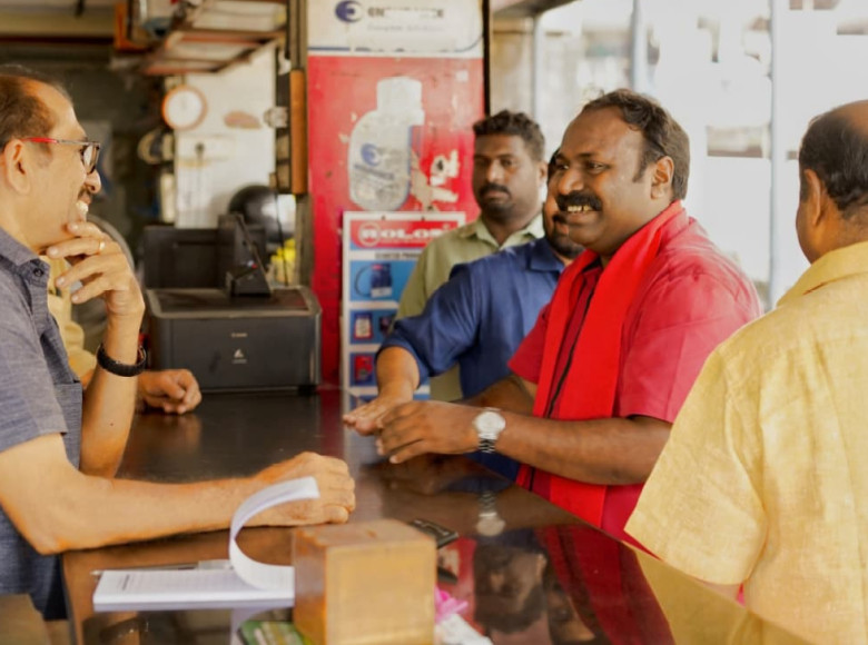 മൂവാറ്റുപുഴയിൽ എൽഡിഎഫ് സ്ഥാനാർഥി അരുണിന് ഉജ്ജ്വല സ്വീകരണം