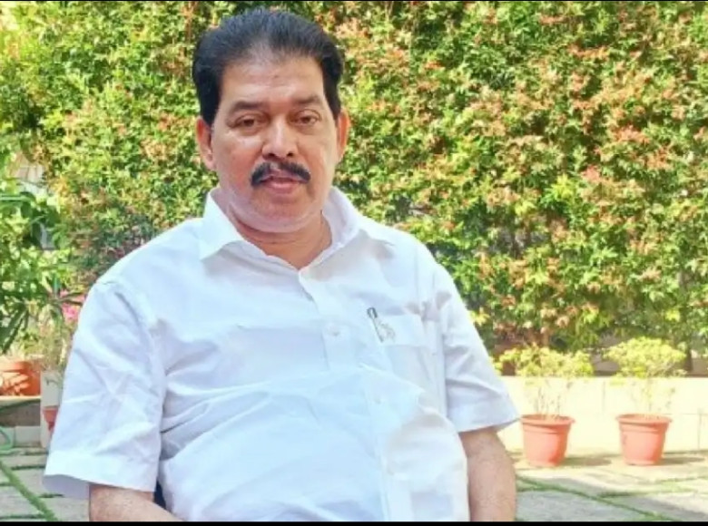 വീണ്ടും ലീഗിലേക്ക് മടങ്ങിയെത്തി കാരാട്ട് റസാഖ് ; പാണക്കാടെത്തി മെമ്പര്‍ഷിപ്പ് സ്വീകരിച്ചു