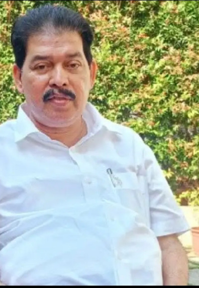 വീണ്ടും ലീഗിലേക്ക് മടങ്ങിയെത്തി കാരാട്ട് റസാഖ് ; പാണക്കാടെത്തി മെമ്പര്‍ഷിപ്പ് സ്വീകരിച്ചു