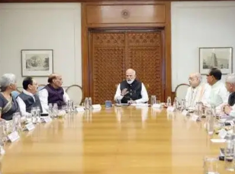 ലോക്‌സഭ - നിയമസഭ സീറ്റുകളുടെ എണ്ണം കൂട്ടും, കേരളത്തില്‍ നിയമസഭാ സീറ്റുകള്‍ 210 ആകും ; വനിതാ സംവരണ ബില്‍ നടപ്പാക്കാൻ നിര്‍ദ്ദേശവുമായി കേന്ദ്രം