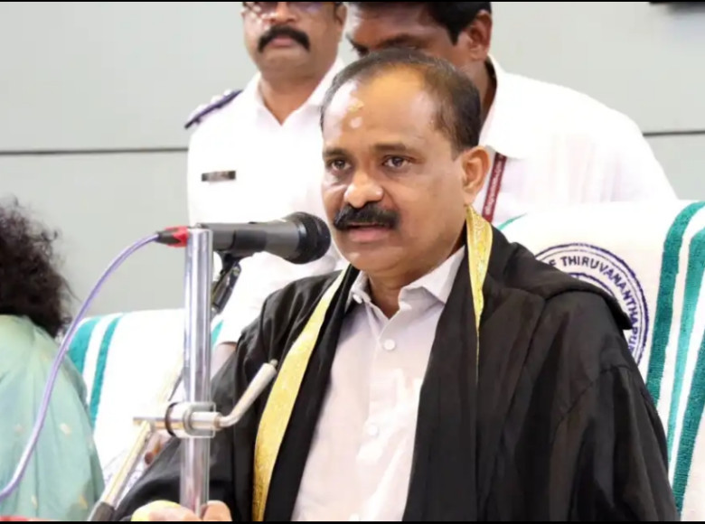 ചെയ്ഞ്ച് വേണം എന്ന് പറഞ്ഞു തലസ്ഥാനത്ത് വോട്ട് ചെയ്തവർക്ക് തെറ്റി. ഈ വെള്ളം കോര്‍പ്പറേഷൻ്റെ ഓടകളില്‍ നിന്നല്ല ; തലസ്ഥാനത്തെ വെള്ളക്കെട്ടില്‍ മേയര്‍ വിവി രാജേഷ് ; ഒറ്റ മഴയില്‍ കിഴക്കേക്കോട്ട മുങ്ങി.
