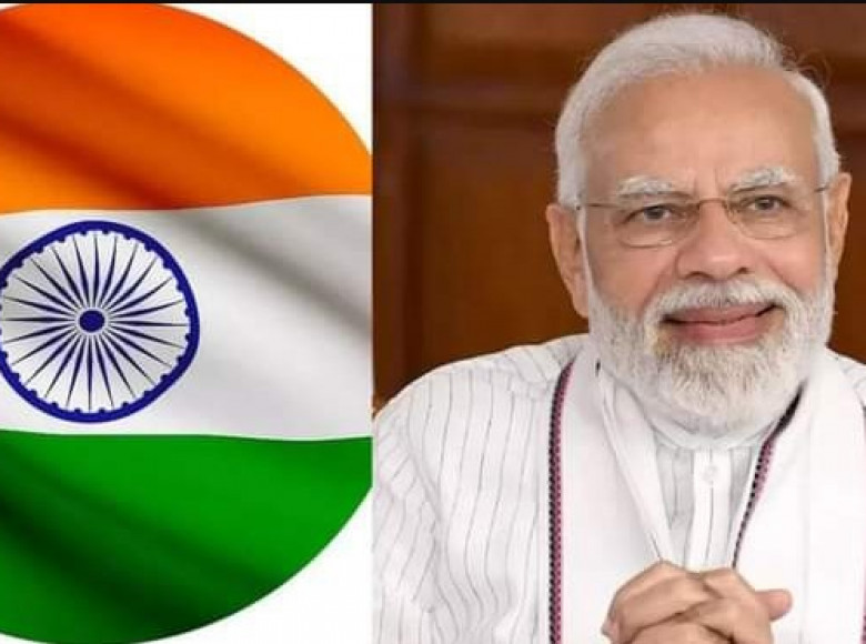 പ്രധാനമന്ത്രി ദേശീയ പതാകയെ അപമാനിച്ചു; ‘ഹര്‍ ഘര്‍ തിരംഗ’ ക്യാമ്പെയിനിലെ ചിത്രം പതാക കോഡിന്റെ ലംഘനമെന്ന് പരാതി