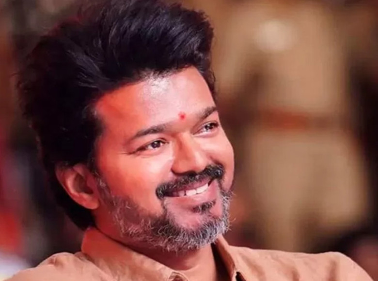 രാഹുലിന്റെ ജോഡോ യാത്രയുടെ മാതൃകയില്‍ കാല്‍നടയായെത്തി ജനങ്ങളെ കാണും ; പുതിയ രാഷ്ട്രീയ നീക്കവുമായി ദളപതി വിജയ്