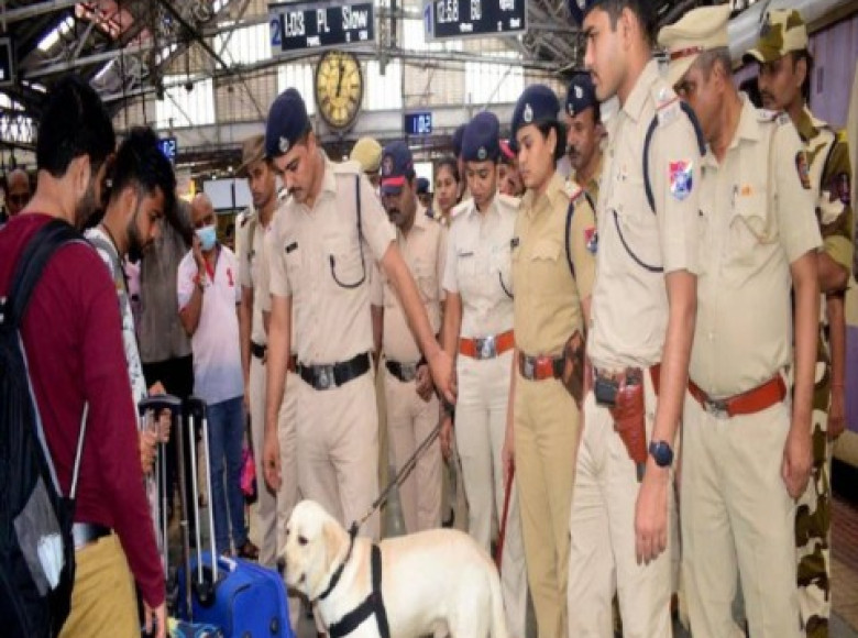 മുംബൈയില്‍ ഭീകരാക്രമണ സാധ്യതയെന്ന് മുന്നറിയിപ്പ് ; അതീവ ജാഗ്രത