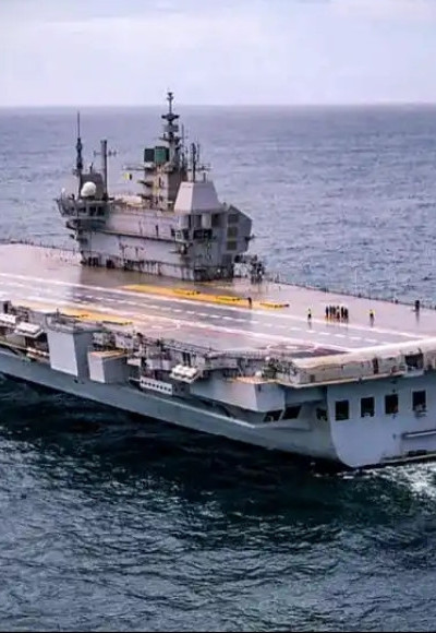 കറാച്ചി തുറമുഖം തകര്‍ത്തത് കൊച്ചിയില്‍ പിറന്നവള്‍ ; രാജ്യത്തിന്റെ അഭിമാനമായി INS വിക്രാന്ത്