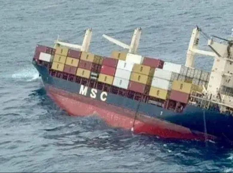 വിഴിഞ്ഞത് നിന്ന് കൊച്ചിയിലേക്ക് പോയ എംഎസ്‌സി എല്‍സാ 3 കപ്പല്‍ അപകടത്തില്‍പ്പെട്ടു ; 15 ജീവനക്കാരെ രക്ഷിക്കാൻ ശ്രമം
